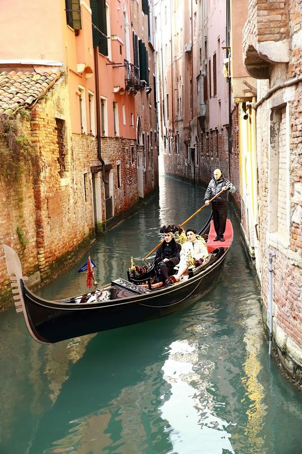 Nosdeo Giovanni - In gondola.jpg